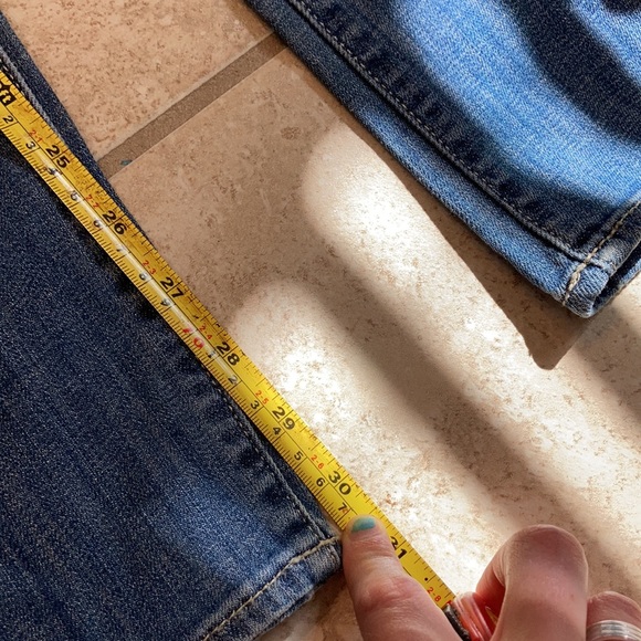 Rock & Republic Size 4  Capri jeans - Picture 5 of 11